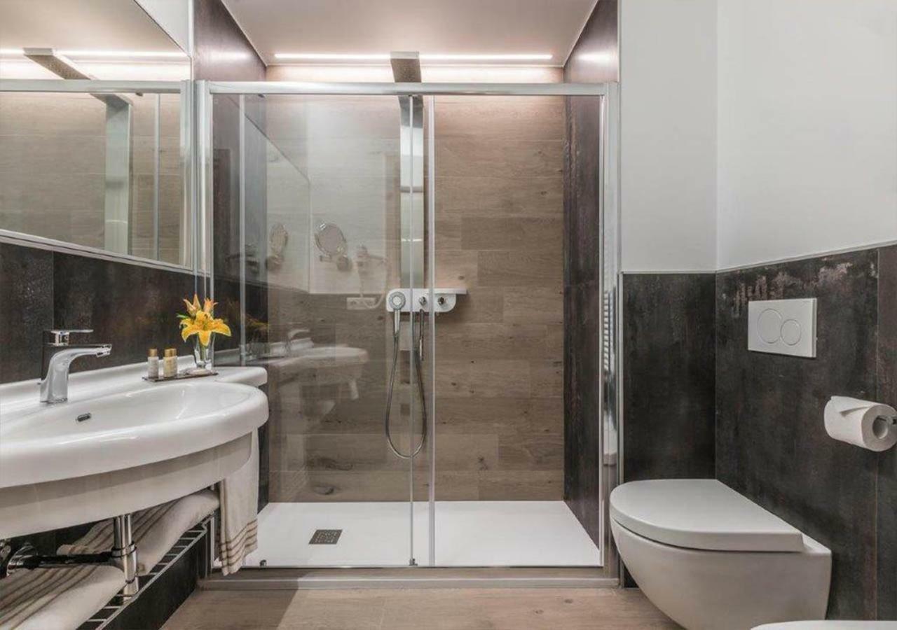 Astoria Deluxe rooms Bologne Extérieur photo